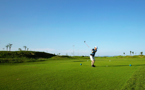 Hàng loạt xe sang nghênh chờ golf thủ tại FAM Golf Tournament 2017