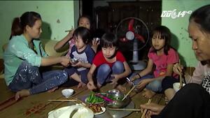 Cuộc sống của bà mẹ 29 tuổi sinh tới 8 đứa con ở Hà Nội