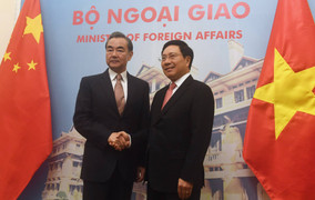 Phó Thủ tướng Phạm Bình Minh hội đàm với Ngoại trưởng Trung Quốc Vương Nghị