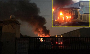 Cháy ở khu Công nghiệp Phố Nối A: Hơn 5 tiếng đồng hồ vẫn chưa dập được lửa