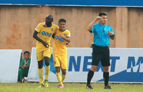 FLC Thanh Hóa hòa cay đắng, V-League nghẹt thở tới vòng cuối cùng