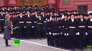 Video: Mátxcơva tái diễn cuộc diễu binh huyền thoại 76 năm trước ở Quảng trường Đỏ