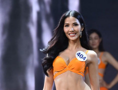 'Ông trùm' Hoa hậu Việt Nam: BTC Hoa hậu Hoàn vũ đợi bão qua thì tốt