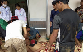 Mưa lũ cuốn sập nhà dân ở Quảng Nam: Vợ mang thai qua đời, chồng và con bị thương nặng