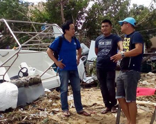 Thủ tướng biểu dương người hùng dùng ca nô cứu hơn 200 ngư dân trong bão dữ