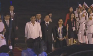 Video: Tổng thống Philippines đến Đà Nẵng dự APEC 2017