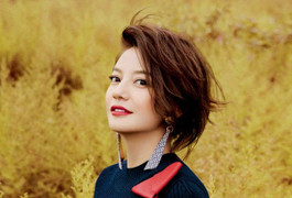 'Tiểu Yến Tử' Triệu Vy đến Đà Nẵng dự APEC 2017?