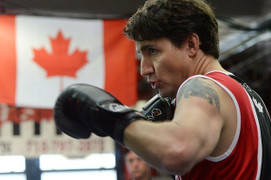 Video: Thủ tướng Canada Justin Trudeau thi đấu boxing