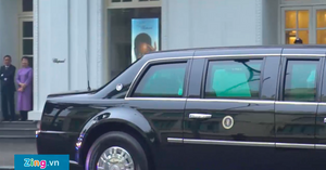 Ngồi trên 'quái thú', Tổng thống Trump vui vẻ vẫy chào người dân Hà Nội