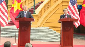 Video trực tiếp: Họp báo của Chủ tịch nước Trần Đại Quang và Tổng thống Trump
