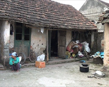 Đăng đàn than thở lấy chồng nghèo, cô gái bị dân mạng 'ném đá'