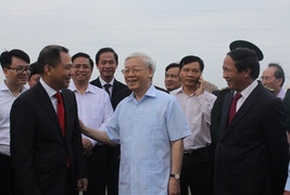 Tổng Bí thư Nguyễn Phú Trọng thăm Dự án tổ hợp sản xuất ô tô VINFAST tại TP Hải Phòng