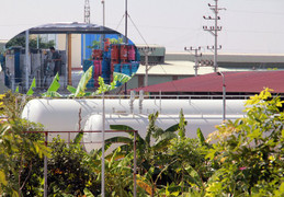 Cơ sở sang chiết gas nằm sát kho quân đội vẫn được cấp phép: Quân khu 3 cần vào cuộc làm rõ