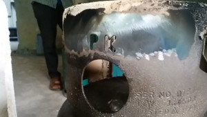 Video: Cận cảnh cơ sở sang chiết gas nghi 'cắt tai, mài vỏ' ở Hòa Bình