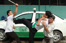 Cướp taxi trong đêm, nhóm thanh niên gặp nạn trên đường tẩu thoát