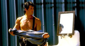 Người hùng của Hollywood bị tố cáo ép thiếu nữ 16 tuổi quan hệ tình dục tập thể