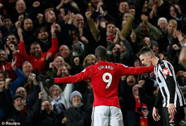 Paul Pogba trở lại ấn tượng, MU thắng đậm Newcastle
