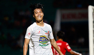 Văn Toàn 'nổ súng' sau gần 2000 phút, HAGL thắng trận thứ 3 liên tiếp thời tướng Hàn