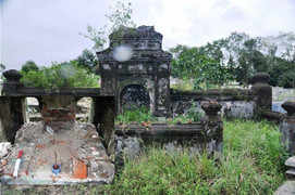 Mộ mẹ vua Dục Đức bị kẻ xấu xới tung nghi để tìm kho báu