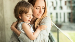 Tâm sự 'trở thành single mom đúng trong ngày sinh nhật' của bà mẹ trẻ khiến chị em cay mũi