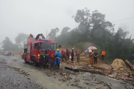 Đôi nam nữ bị nước trên núi hất xuống vực sâu: Vẫn chưa tìm thấy nam thanh niên