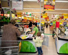 Ba Lan: Cấm mua sắm ngày Chủ nhật