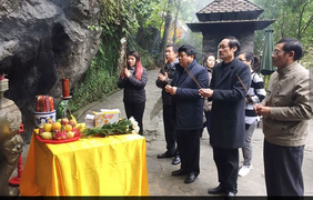 Trực tiếp: Tưởng niệm 45 năm ngày hy sinh của các anh hùng liệt sỹ ở hang Tám Cô