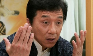 Kêu gọi bảo vệ trẻ em, Thành Long bị chế nhạo chuyện con gái ăn cắp