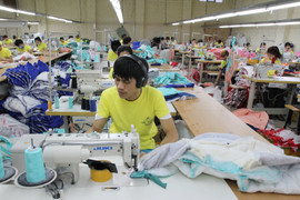 Cuộc sống ít người biết ở các xưởng may Việt Nam tại Nga