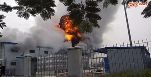 'Bà hỏa' thiêu rụi xưởng sản xuất sơn trong khu công nghiệp ở Bắc Ninh