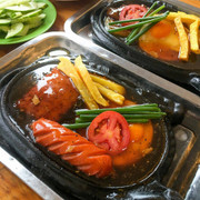 8 quán bánh mì chảo ở Hà Nội ngon, bổ, rẻ, nhìn thôi đã thèm