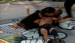 3 giây ăn liên hoàn trỏ vỡ mặt, võ sỹ MMA bất tỉnh nhân sự