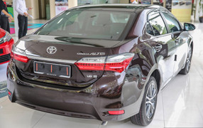 Toyota thông báo giá mới năm 2018