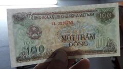 100 đồng đã từng mua được 1/3 bát phở