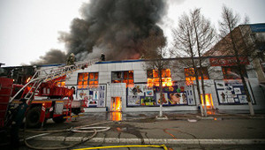 Cháy chợ người Việt tại Nga