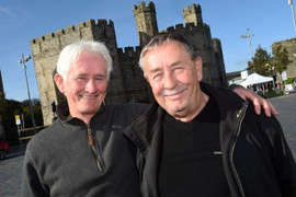 Người đàn ông 45 tuổi tìm thấy thân thế bất ngờ sau khi bị bỏ rơi từ 3 tuần tuổi