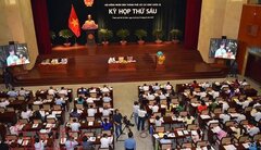 TP.HCM thưởng tiền cho cán bộ xin nghỉ hưu sớm