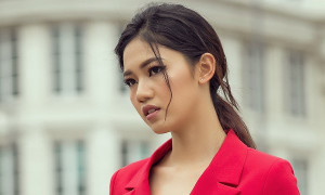 Chán nữ tính, Á hậu Thanh Tú diện trang phục cực ‘chất’ xuống phố