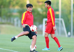 HLV Trần Minh Chiến thay Hoàng Anh Tuấn dẫn dắt U19 Việt Nam