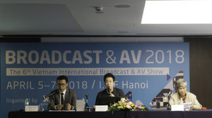 Cơ hội tận mắt xem kính thực tế ảo, tận tay đua flycam tại Hà Nội