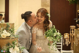 Clip: 'Thánh nhây' Vinh Râu khóc nức nở trong đám cưới