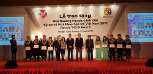 10 sinh viên xuất sắc nhận giải thưởng Honda Y-E-S 2017