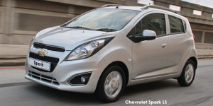 Những mẫu ô tô mới cứng, chạy tốt giá chỉ 300 triệu