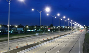 Học sinh THCS chế thiết bị điều khiển chiếu sáng công cộng