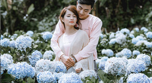 Ảnh cưới tuyệt đẹp giữa vườn hoa cẩm tú cầu của cặp đôi Bình Phước