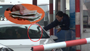 Tài xế rủ nhau dùng tiền lẻ mua vé, BOT quốc lộ 5 hỗn loạn sáng đầu tuần