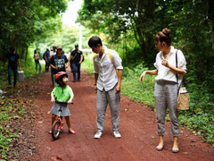 Tranh luận: Tương lai nào cho những đứa trẻ thích đi chơi hơn là đi học?