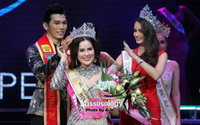 Showbiz Việt lại có thêm 9 Hoa hậu, Á hậu chỉ trong vòng 10 ngày đầu tháng 12