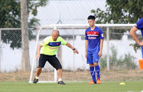 'Trung vệ săn Tây' là quân bài chiến thuật đặc biệt của U23 Việt Nam