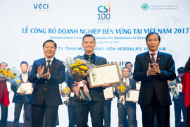 Herbalife được vinh danh trong Top 100 'Doanh nghiệp phát triển bền vững Việt Nam 2017'